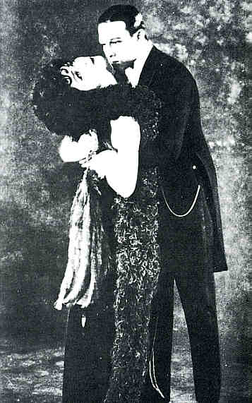 Alla Nazimova und Rodolfo Valentino