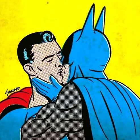 Batman küßt Superman